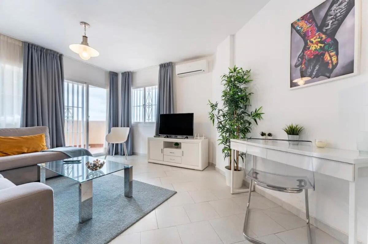 Lejlighed Ocean View By Holidays2rent Málaga